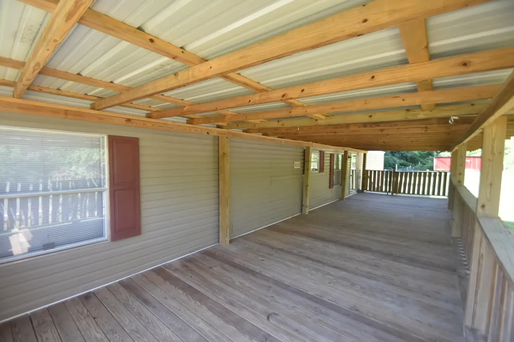 2796 Highway 89 Mckee KY 40447