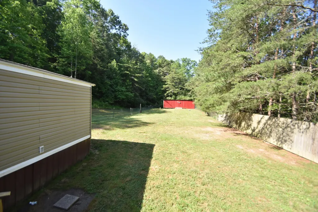 2796 Highway 89 Mckee KY 40447
