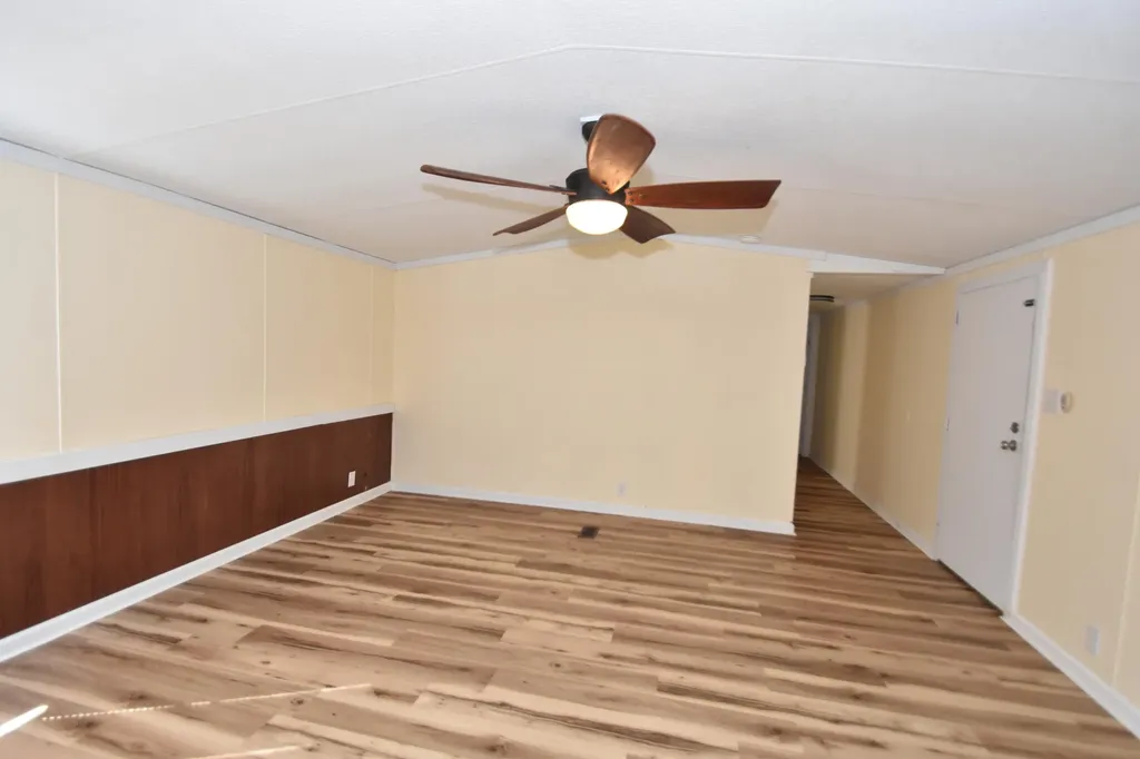 2796 Highway 89 Mckee KY 40447