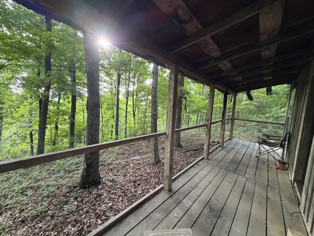 9999 2004 Highway Mckee KY 40447