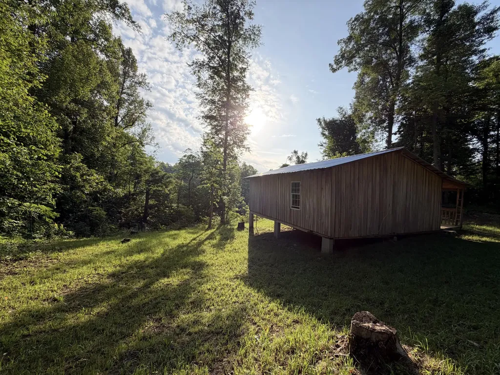 9999 2004 Highway Mckee KY 40447