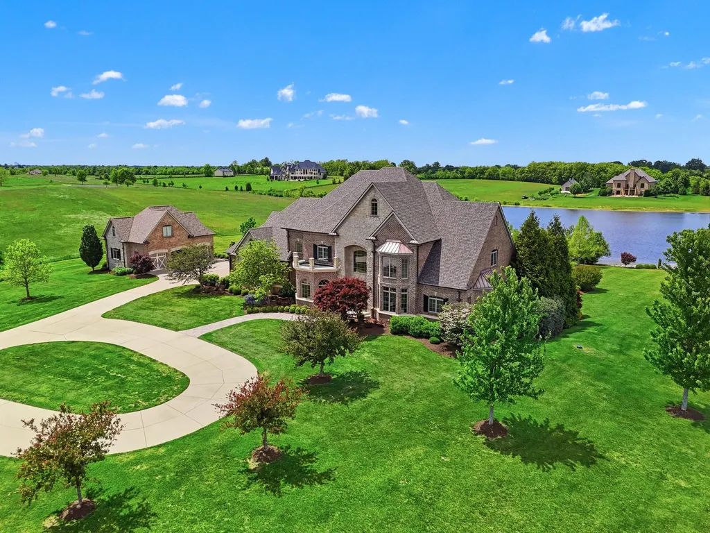 4325 Ambergy Court Lexington KY 40516