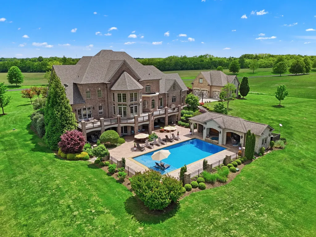 4325 Ambergy Court Lexington KY 40516