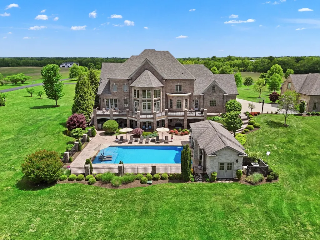 4325 Ambergy Court Lexington KY 40516
