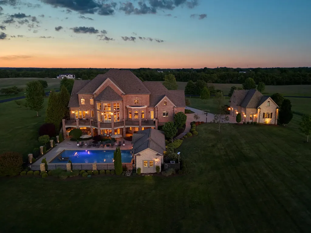 4325 Ambergy Court Lexington KY 40516