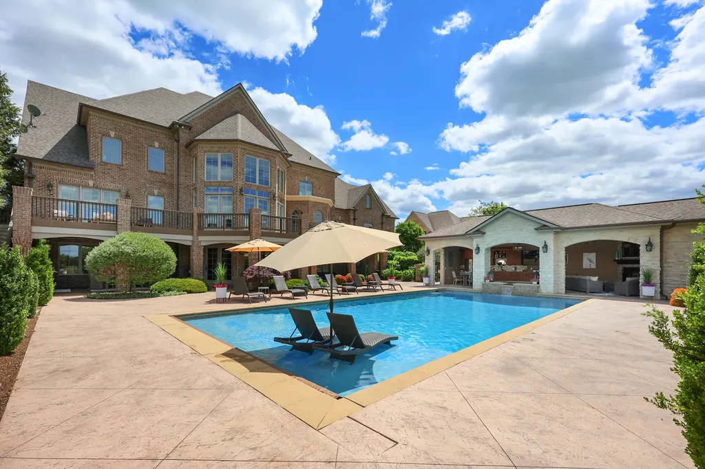 4325 Ambergy Court Lexington KY 40516