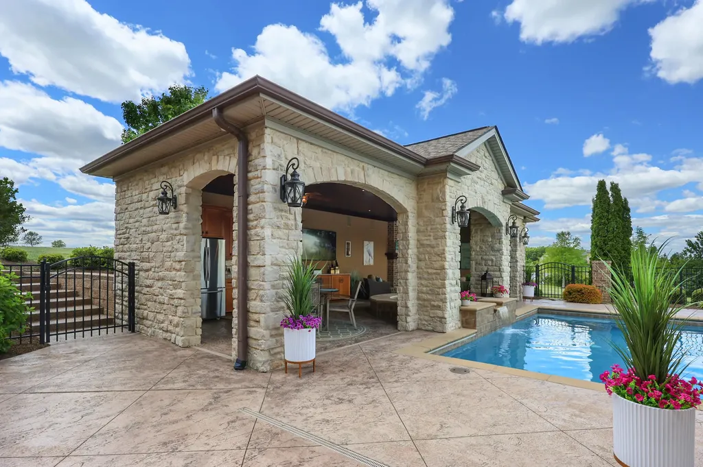 4325 Ambergy Court Lexington KY 40516