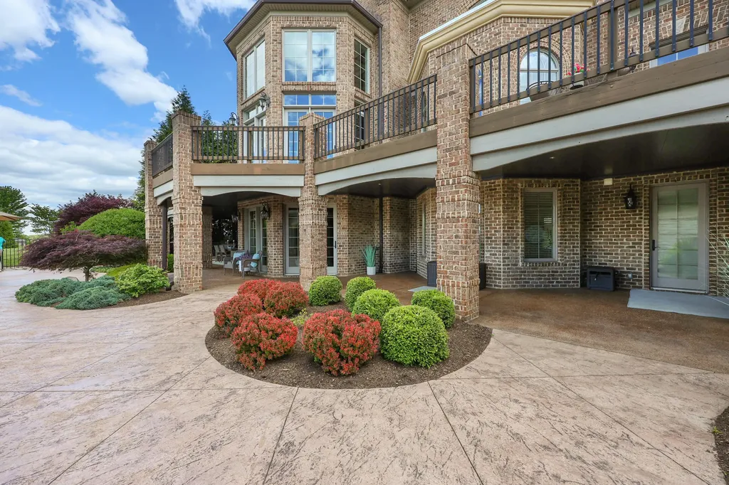 4325 Ambergy Court Lexington KY 40516