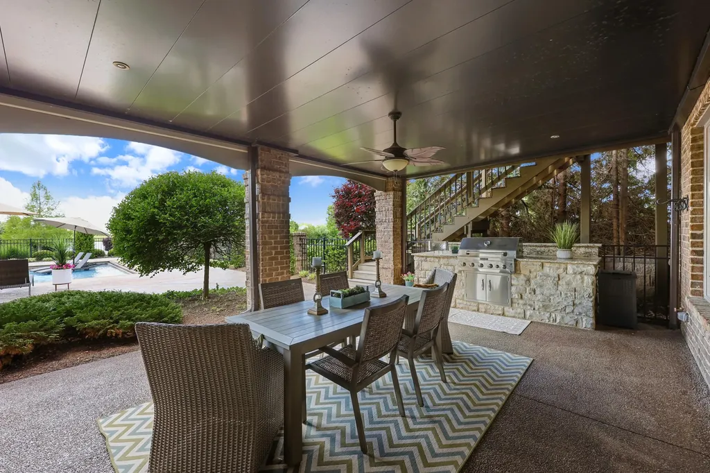 4325 Ambergy Court Lexington KY 40516