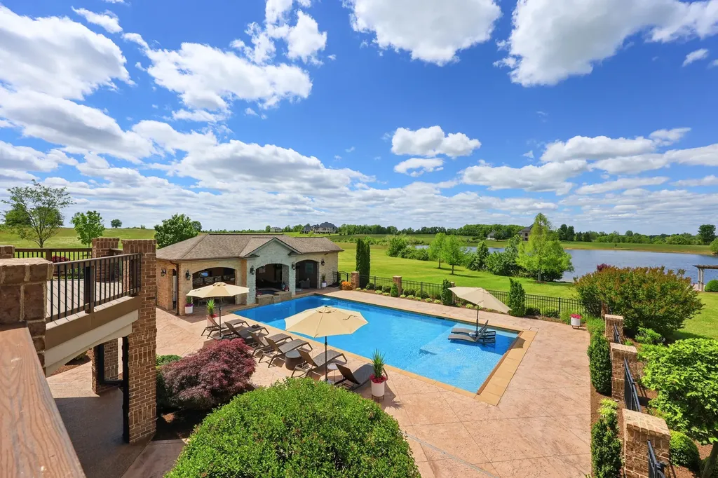 4325 Ambergy Court Lexington KY 40516