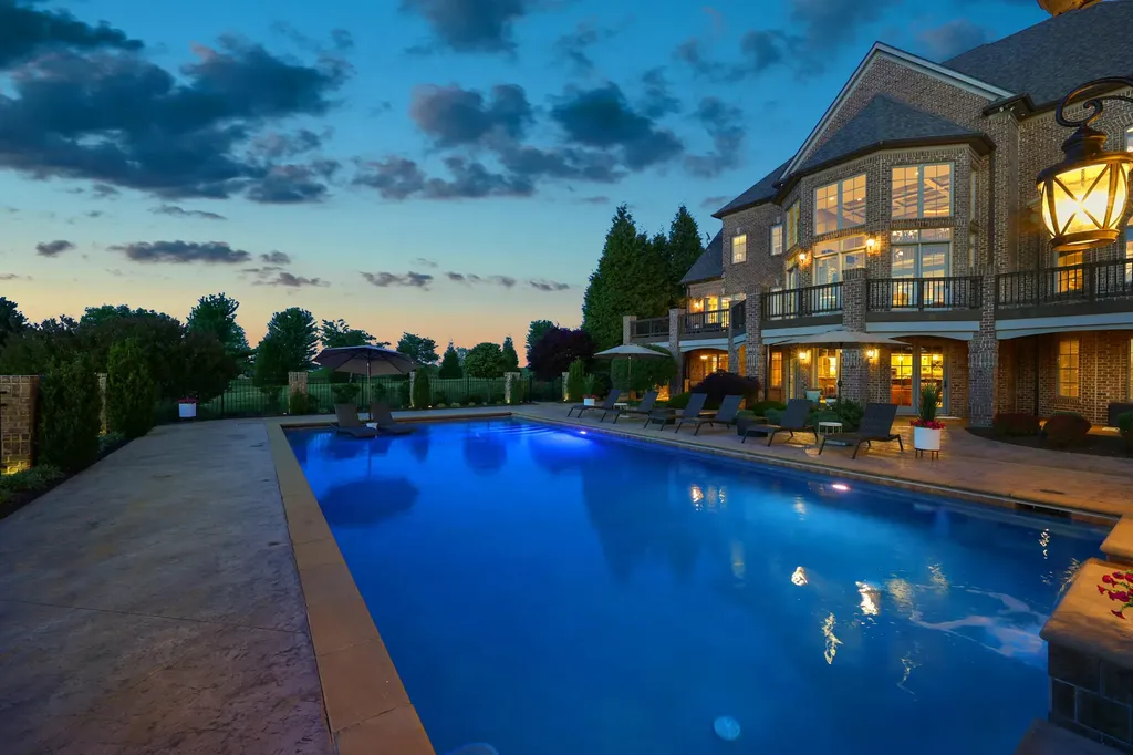 4325 Ambergy Court Lexington KY 40516