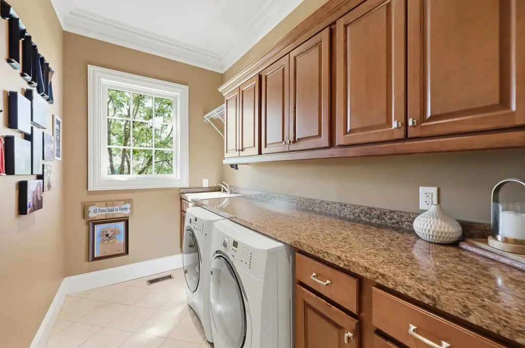 4325 Ambergy Court Lexington KY 40516