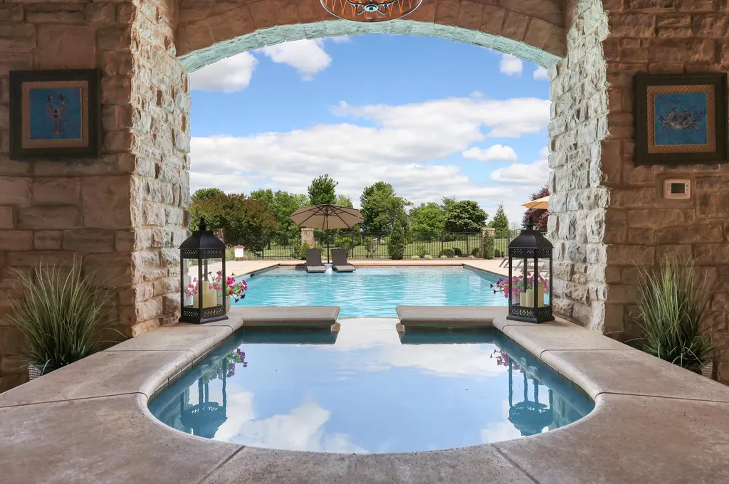 4325 Ambergy Court Lexington KY 40516