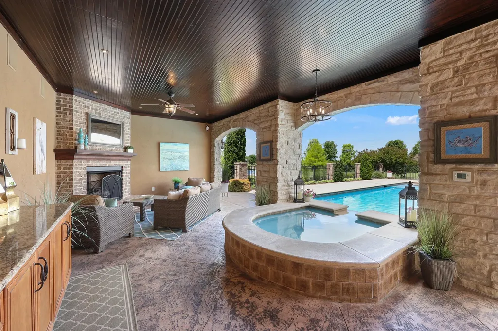 4325 Ambergy Court Lexington KY 40516
