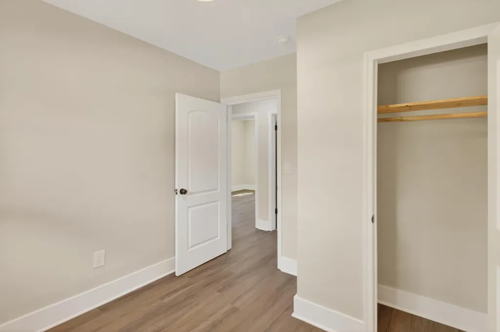33 W Eades Avenue Danville KY 40422
