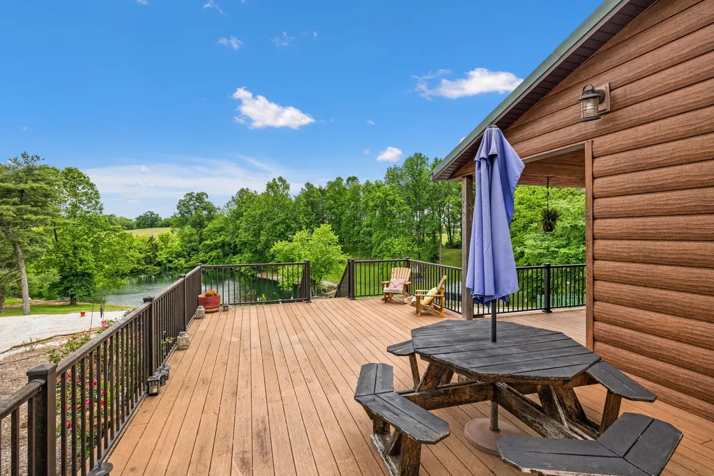 495 Shadrick Ferry Road Frankfort KY 40601