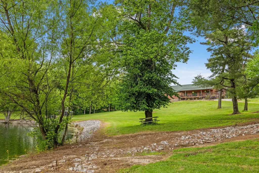 495 Shadrick Ferry Road Frankfort KY 40601