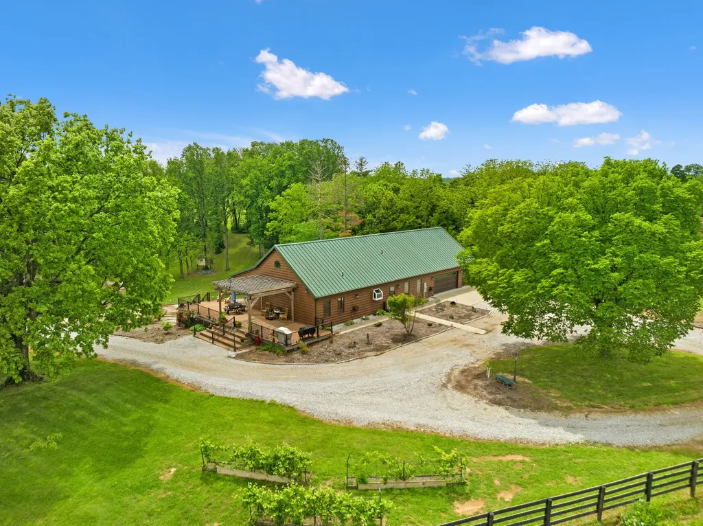 495 Shadrick Ferry Road Frankfort KY 40601