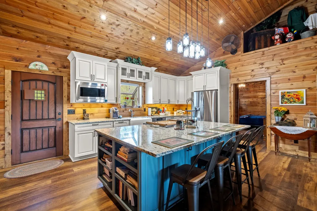 495 Shadrick Ferry Road Frankfort KY 40601