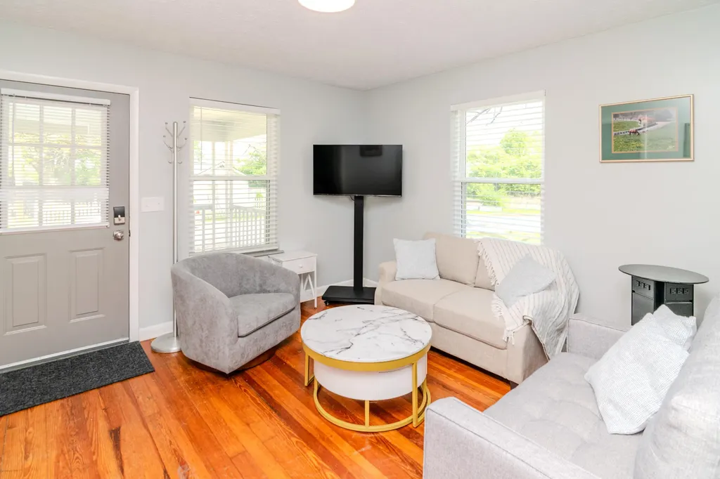 378 Lincoln Avenue Lexington KY 40502