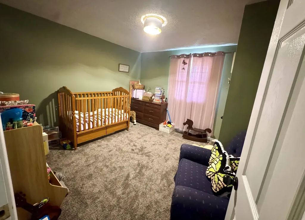 17 Sunny Brook Road Heidrick KY 40949