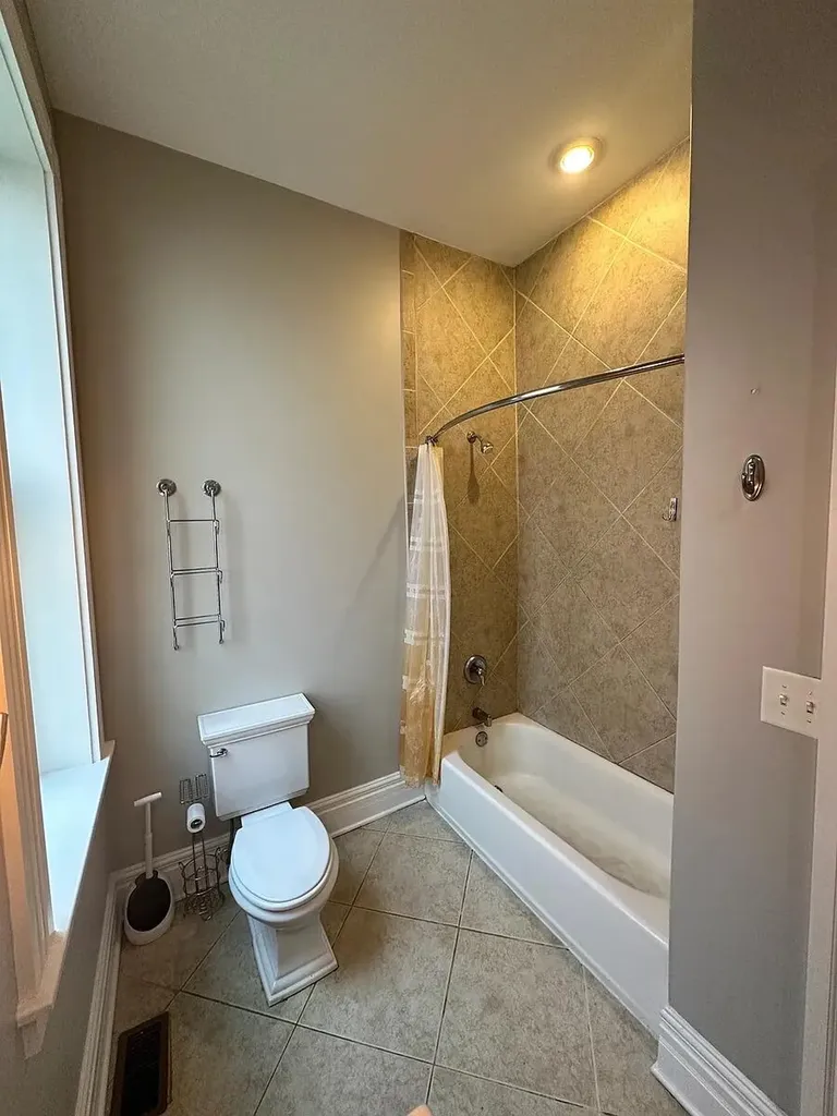 152 E Fourth Street Lexington KY 40508