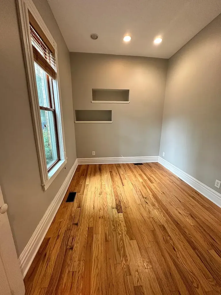 152 E Fourth Street Lexington KY 40508
