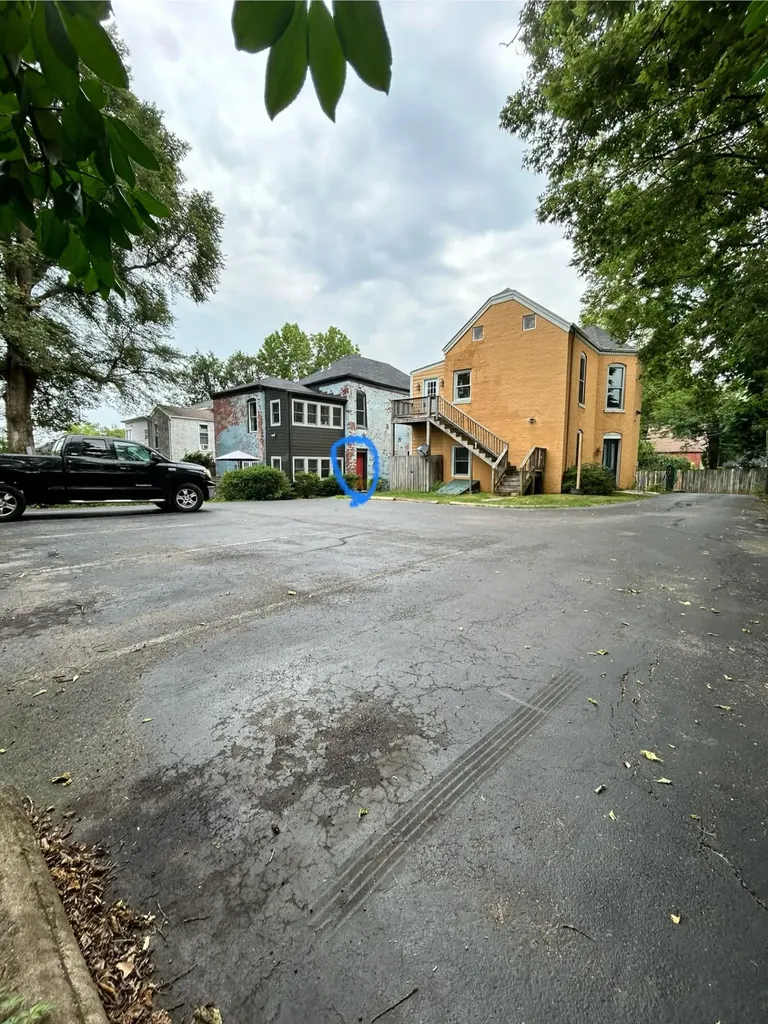 152 E Fourth Street Lexington KY 40508