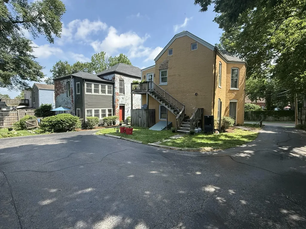 152 E Fourth Street Lexington KY 40508