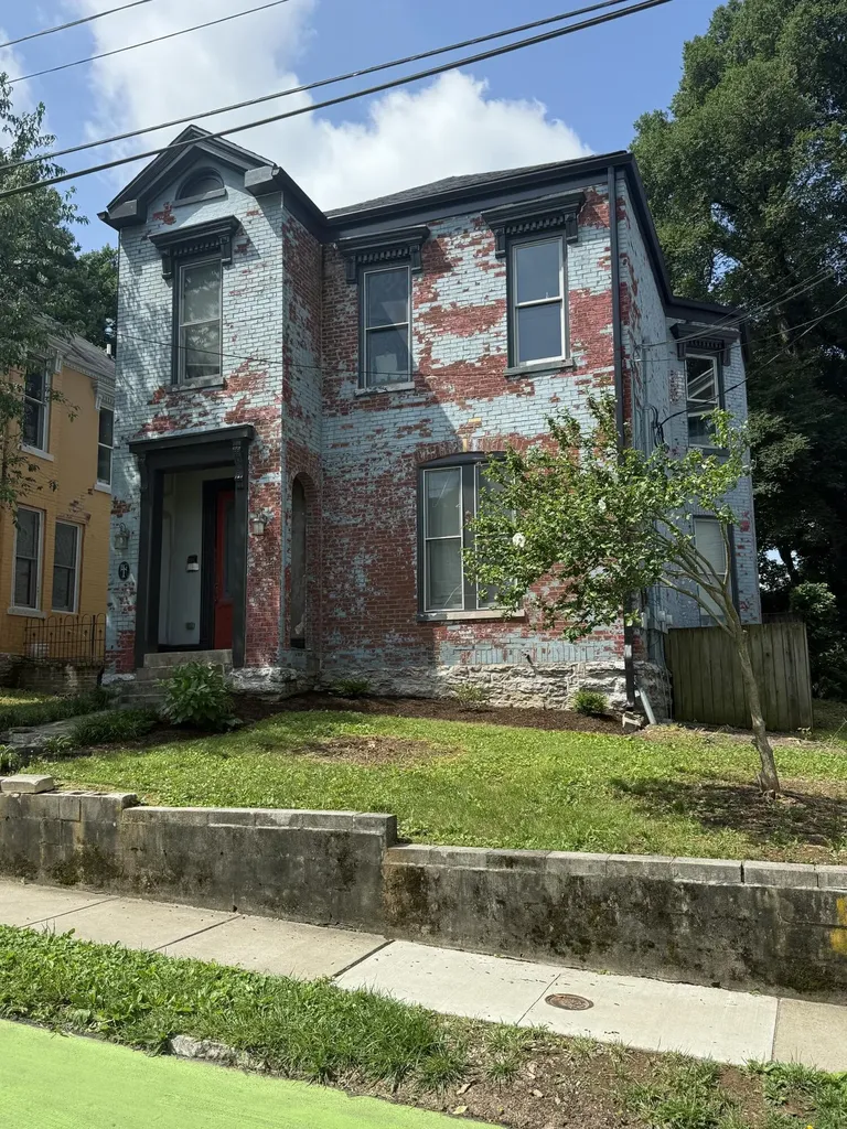 148 E Fourth Street Lexington KY 40508