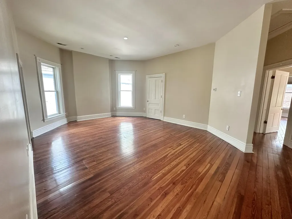 148 E Fourth Street Lexington KY 40508