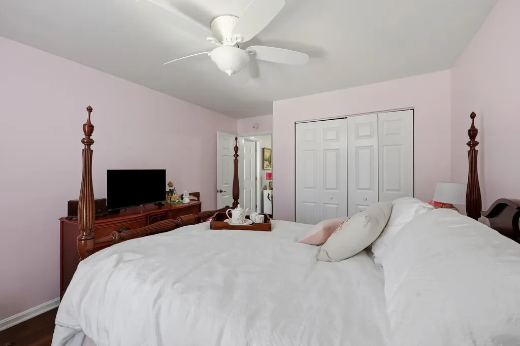 3308 Fort Harrods Court Lexington KY 40513