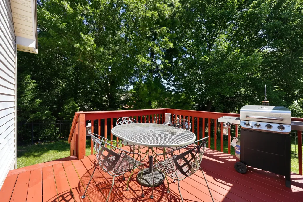 3308 Fort Harrods Court Lexington KY 40513