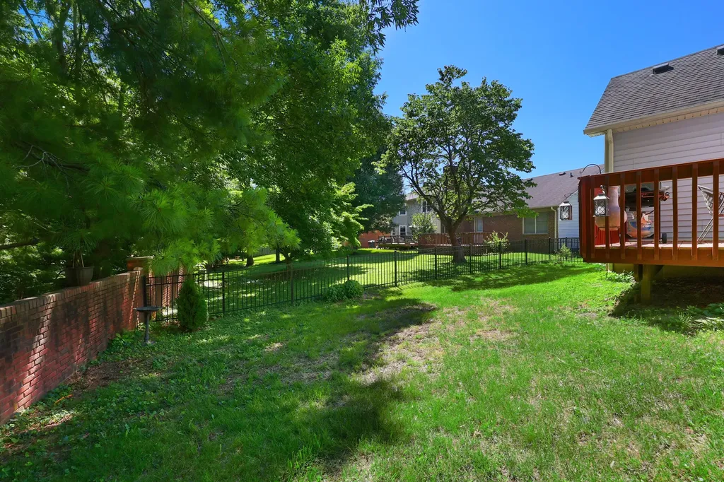 3308 Fort Harrods Court Lexington KY 40513