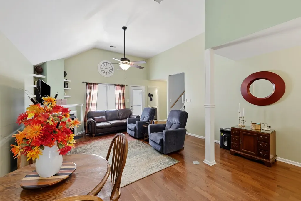 3308 Fort Harrods Court Lexington KY 40513