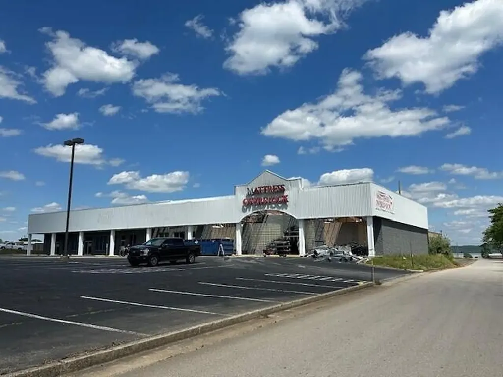 81 Mall Road Somerset KY 42501
