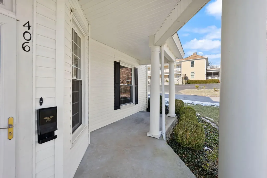 406 N Main Street Somerset KY 42501