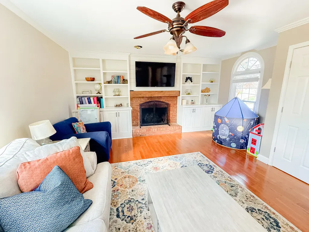 4613 Saron Drive Lexington KY 40515