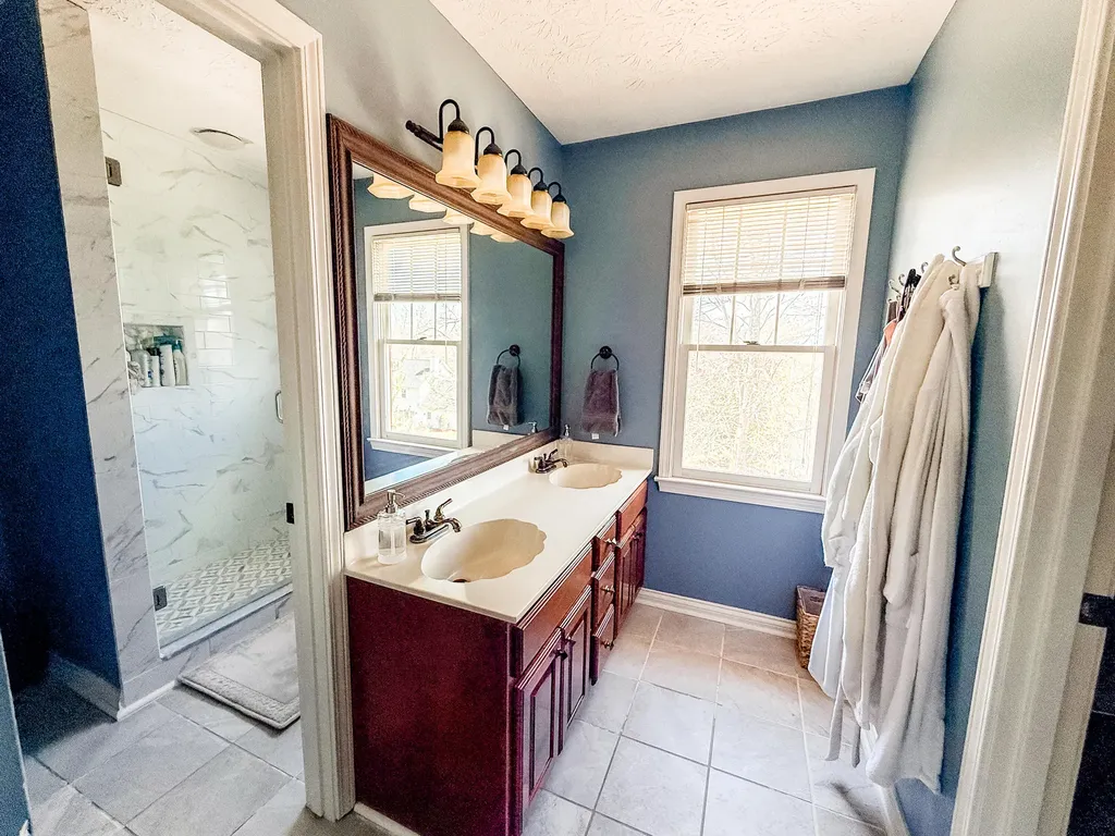 4613 Saron Drive Lexington KY 40515