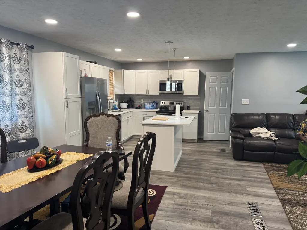 1301 Swoonalong Court Lexington KY 40517