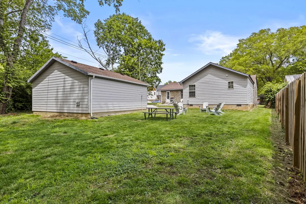 546 Reed Lane Lexington KY 40503