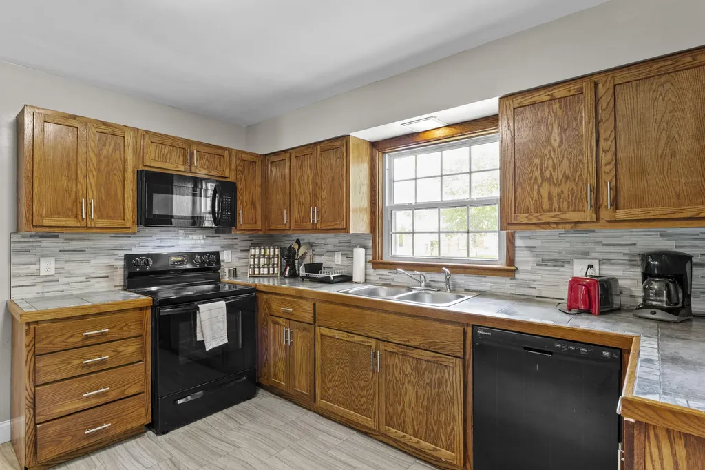 546 Reed Lane Lexington KY 40503