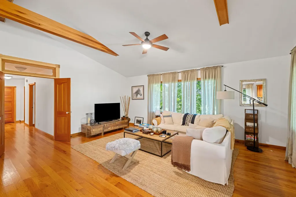 4781 Mount Horeb Pike Lexington KY 40511