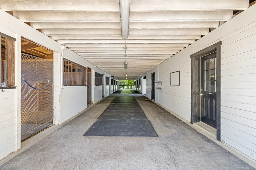 4781 Mount Horeb Pike Lexington KY 40511