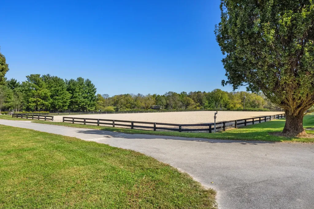 4781 Mount Horeb Pike Lexington KY 40511