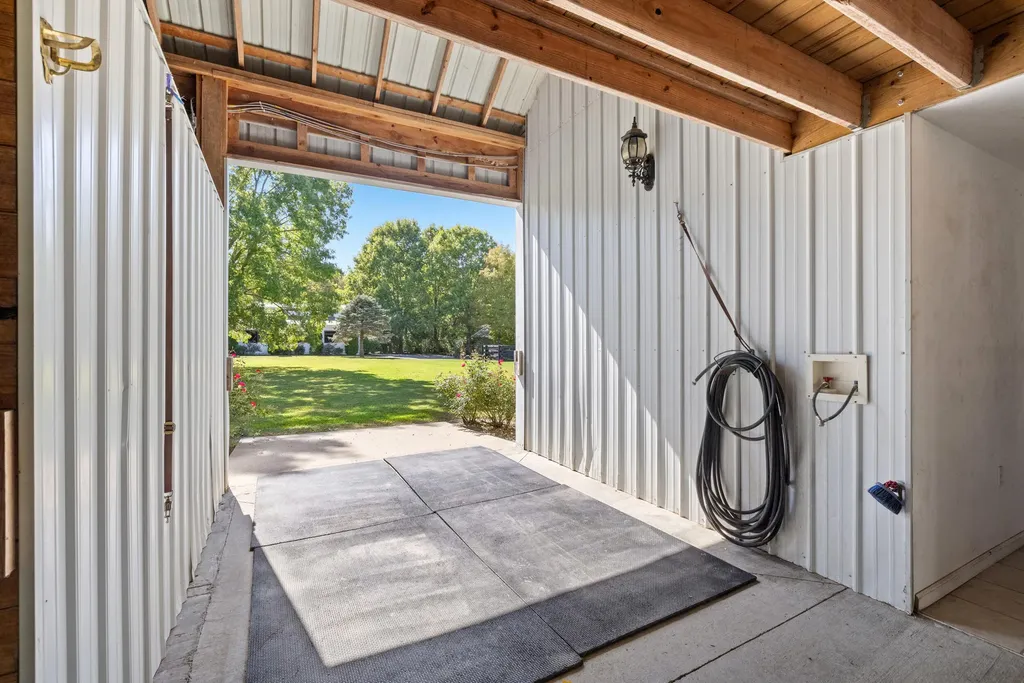4781 Mount Horeb Pike Lexington KY 40511
