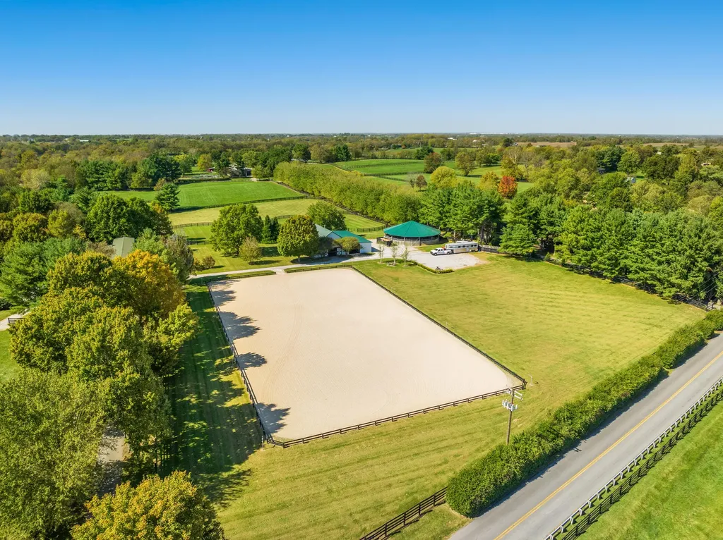 4781 Mount Horeb Pike Lexington KY 40511