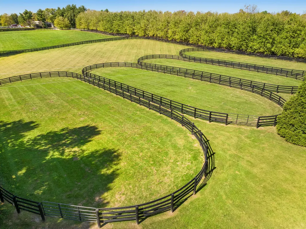 4781 Mount Horeb Pike Lexington KY 40511