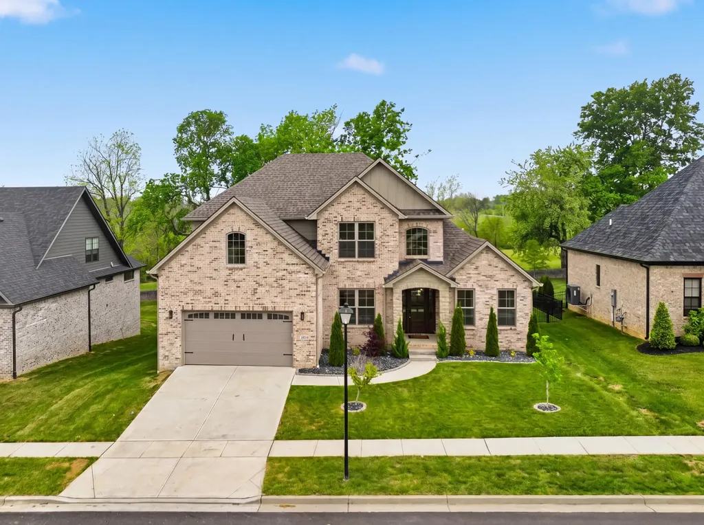 2353 Cosimo Way Lexington KY 40509