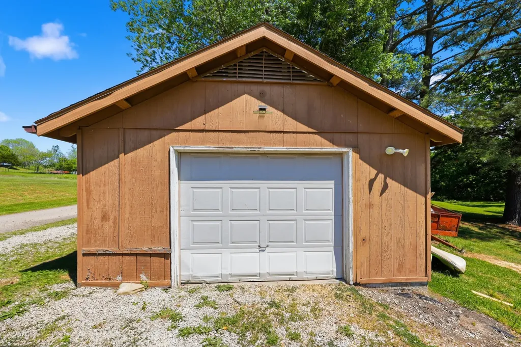 1123 Wells Lane Lawrenceburg KY 40342